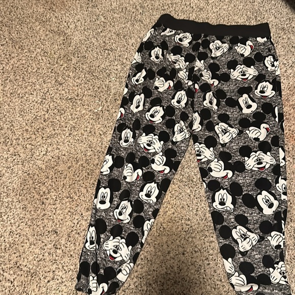 mickey pjs - Picture 2 of 2